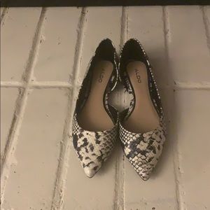Aldo Gloacia pointed toe flats